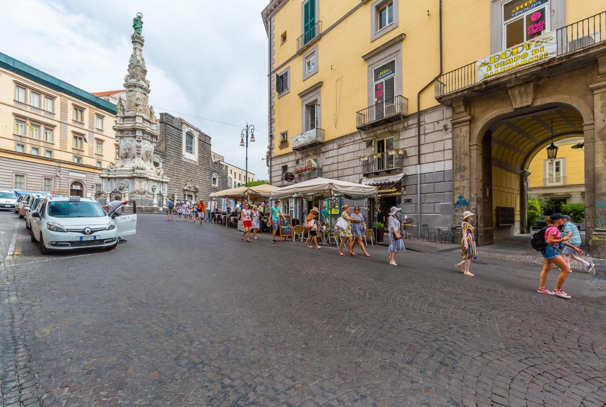 Residenza Trinita Maggiore Neapel Exterior foto
